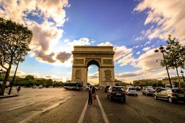 Paris and Nice Rail Tour: 6 Days of Culture and Relaxation