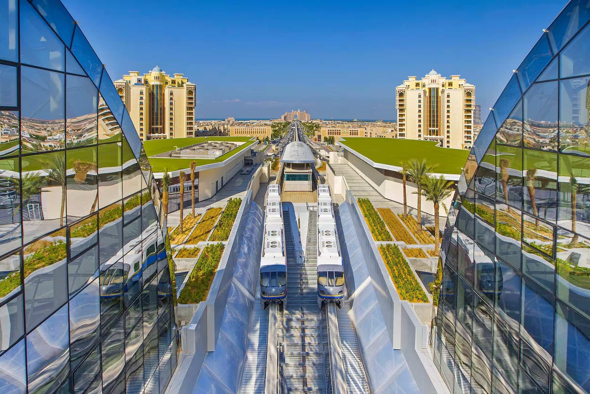 MONO RAIL DUBAI  GATEWAY TO ATLANTIS AQUAVENTURE  GET TICKETS WITH TOUR VISIONARY