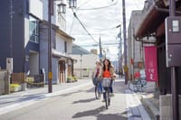 Himeji Castle Easy Bike Tour: Samurai History, Garden & Matcha 9