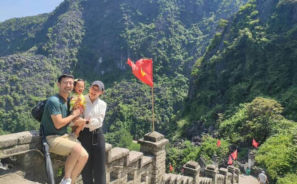 Ninh Binh Day Tour: Hoa Lu, Trang An, and Mua Cave from Hanoi