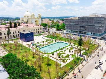 San Salvador City Tour - BINAES