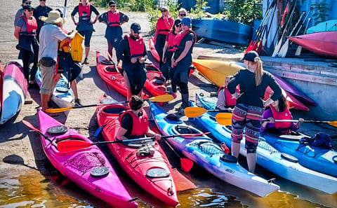 Kayaking Tour of Helsinki's Waterways at Sunset