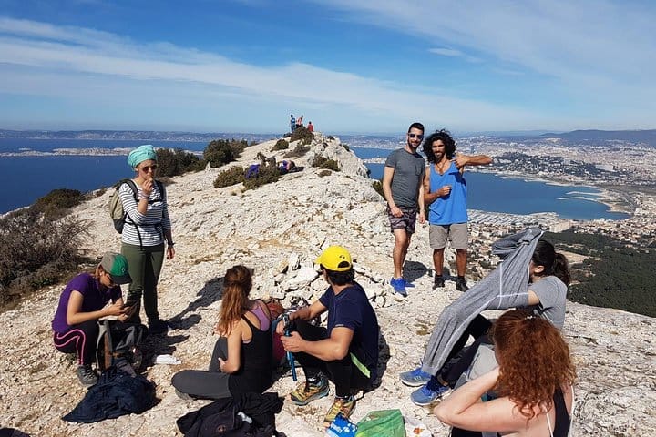 Panoramic Hiking on Marseille from Les Calanques 3