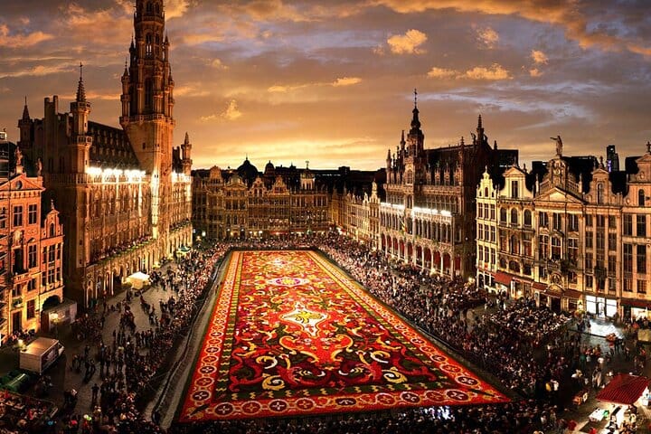 4 Hour Private Tour in Brussels  2