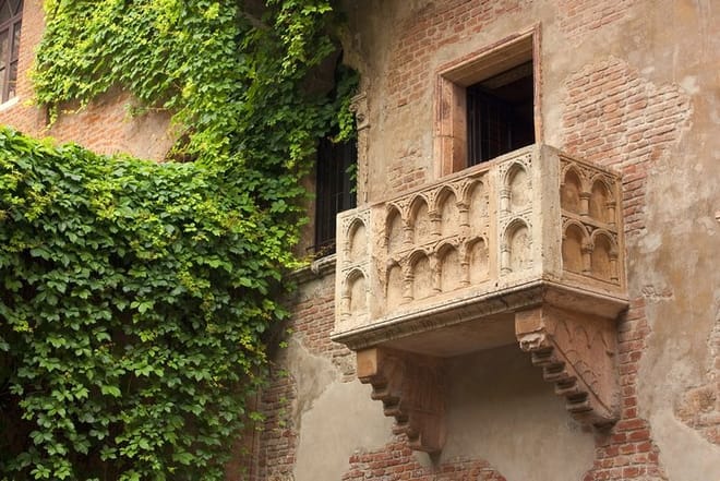 Visit of Verona and Lake Garda. Private tour with pick up photo 2