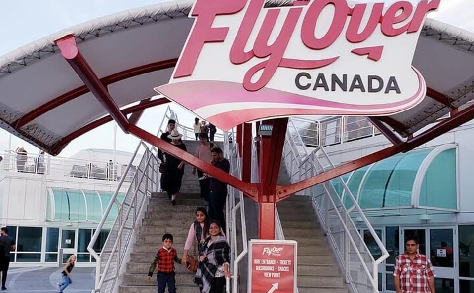 Vancouver City Tour with Flyover Canada Experience