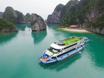 1-Day Ha Long Bay Luxury Cruise: Buffet Lunch, Cave and Island