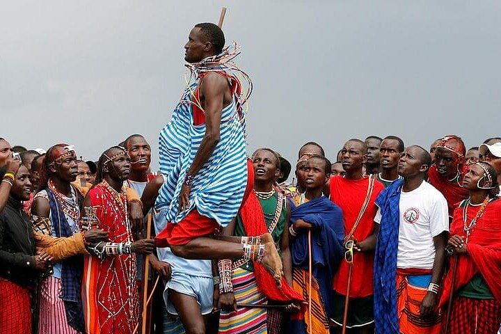 Nairobi Cultural & Historical Tour: Explore Museums, Crafts & Dances