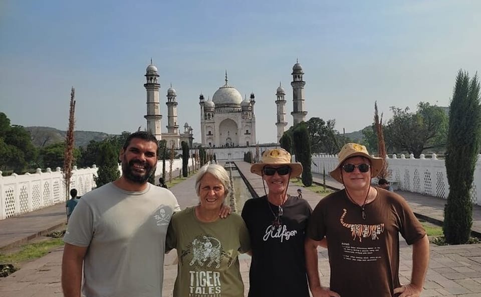 10-Day Cultural Tour of Agra and Ajanta in India