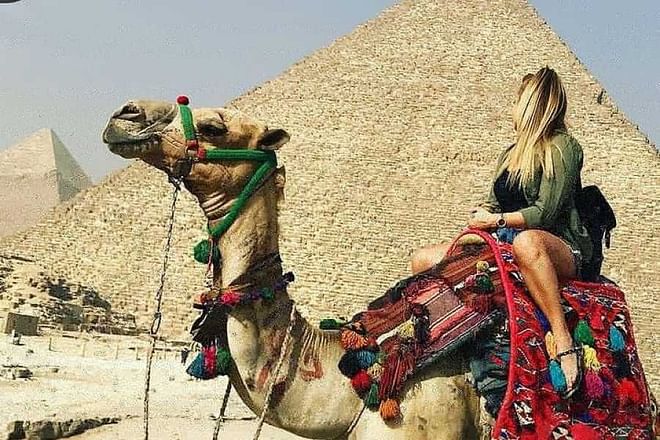 Private Half Day Trip Visit Giza Pyramids &Sphinx with Camel Ride