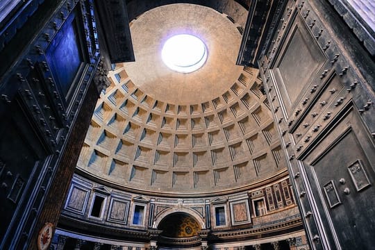 Private Walking Tour with Food Tasting by Sunset in Rome