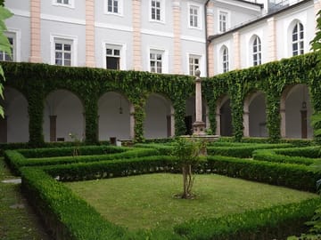 Innsbruck: Historic Walking Tour