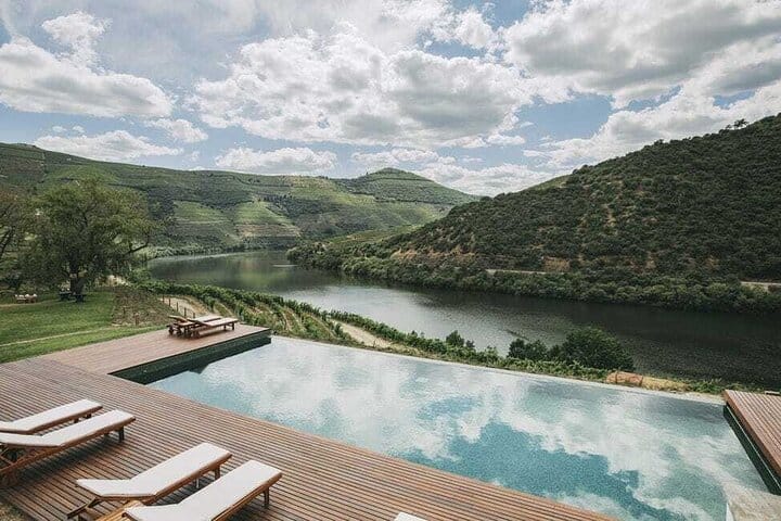 Douro Tour, Lunch at an Award-Winning Winery and Private Cruise