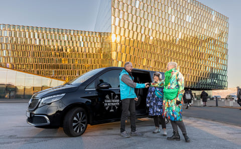 Private 4-Hour Driving Tour of Reykjavík's Highlights