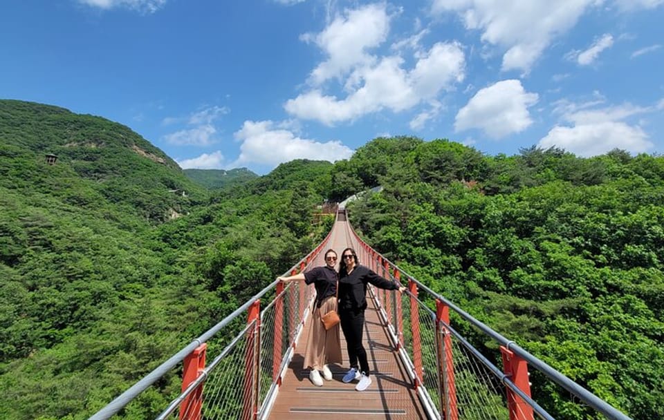 Small Group DMZ Tour with Hotel Pickup from Seoul