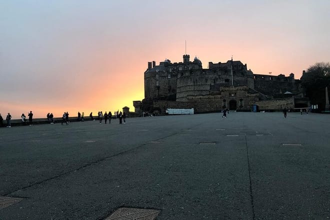 Haunted Edinburgh: "The Bloody Past" City Exploration Game 7
