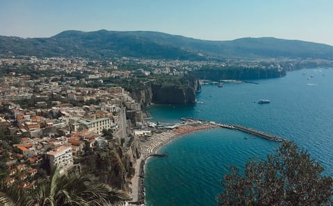 Sorrento, Amalfi, and Pompeii Day Tour from Naples