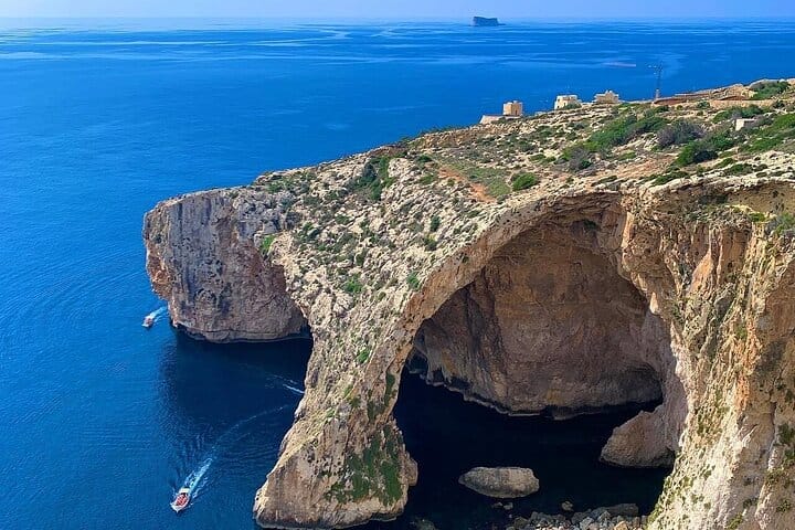 Guided Sightseeing Tour in Malta or Gozo