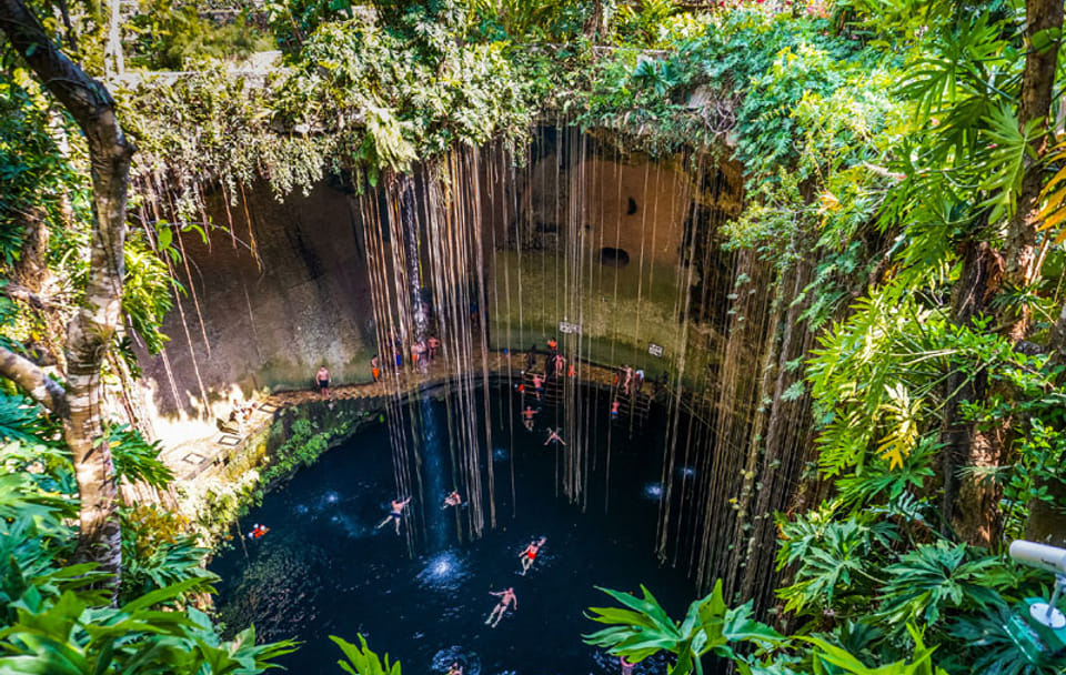 Chichén Itzá and Valladolid Full-Day Tour with Cenote Swim