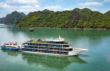 Doris Cruise – Luxury 2 Days Cruise in Halong Bay & Lan Ha Bay