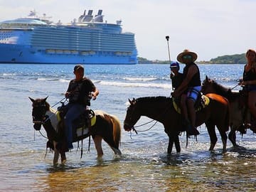 Horseback Riding and Beach Break in Coxen Hole, Honduras