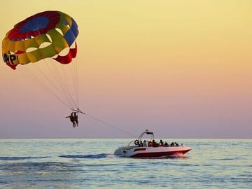 Parasailing Experience Over the Red Sea in Hurghada
