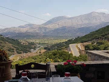 Knossos Palace and Lasithi Plateau Villages Tour in Crete