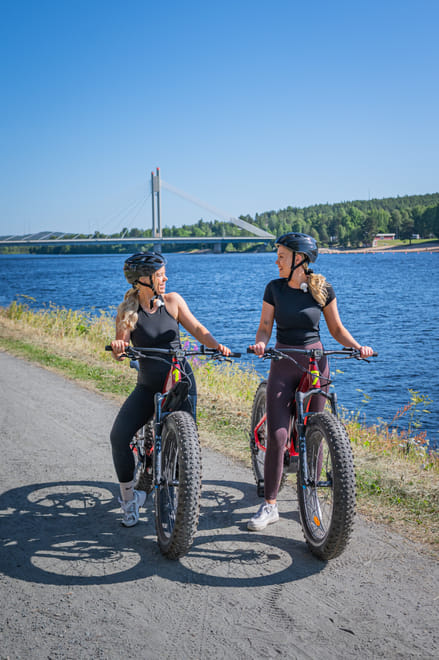 StayLapland Electric Fatbike tour in the wilderness in Rovaniemi, Lapland
