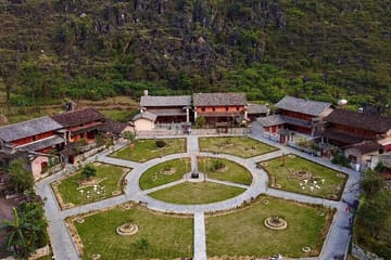 From Hanoi: 4-Day Motorbike Ha Giang Loop by sleeper bus 2 ways