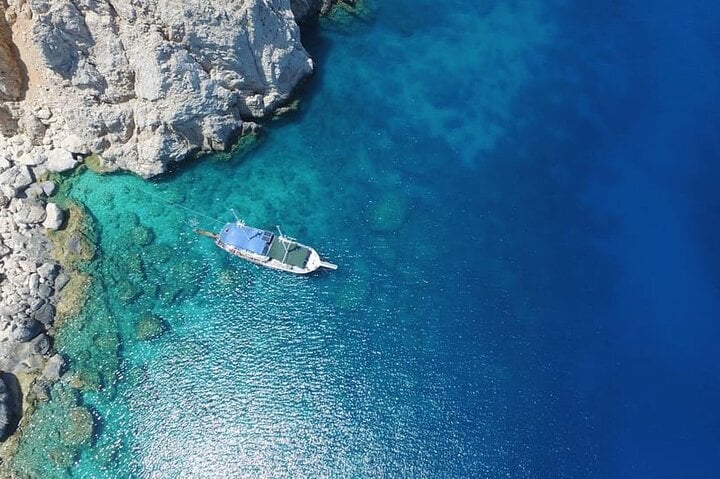 Kemer Pirate Boat Tour From Antalya 3