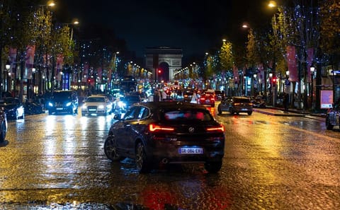 Private 3-Hour Walking Tour of Iconic Paris Sights