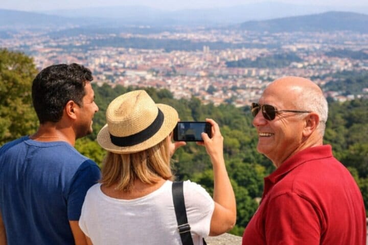 BRAGA E GUIMARÃES: Private Historic Tour from Porto