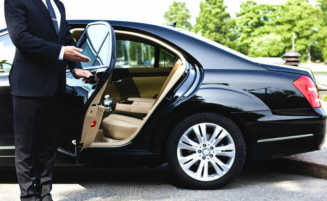 Private Luxury Transfer to Fiumicino Airport from Rome photo 4