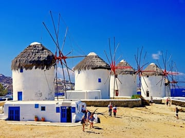 2 Hours Feel Like A Local Walking Tour in Mykonos Town