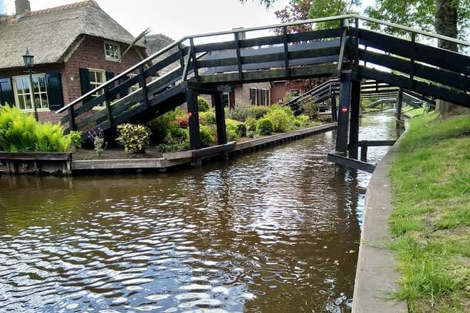 Giethoorn and Enclosing Dike Private Day Tour from Amsterdam 3
