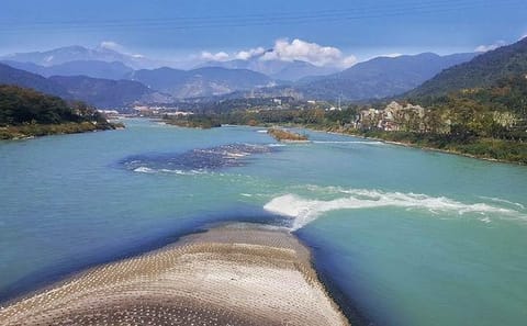 Chengdu Dujiangyan Leshan Buddha Tea Plantation and Sichuan Cooking 3 Days