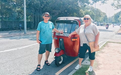 Colombo Tuk Tuk City Tour with Hotel Pickup and Drop-off