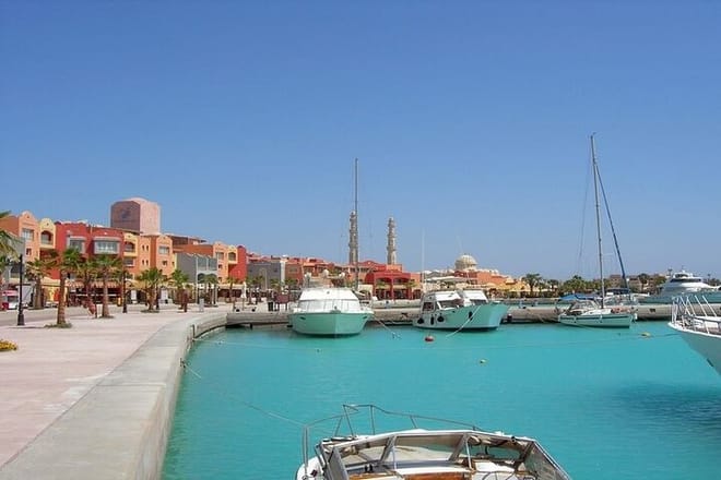 Private City Tour and Parasailing Adventure and Private transport - Hurghada