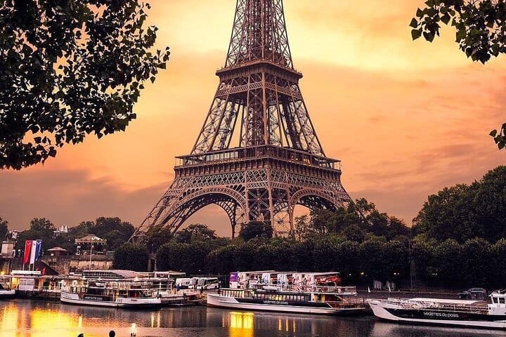 Paris Private SightSeeing Tour - 6 Hours 5
