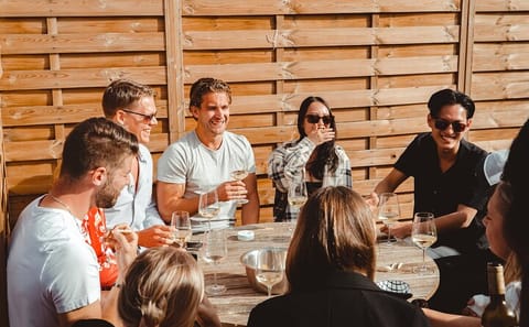 Barcelona Rooftop Wine Tasting – Fun, Social & Unpretentious!