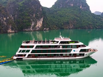 Le Theatre Cruise - Wonder on Halong Bay 2 Days 1 Night Tour