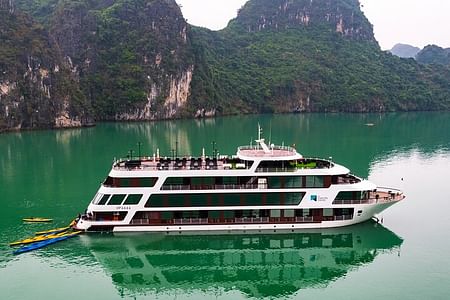 Luxury Halong Bay Cruise: Unforgettable Experience in Lan Ha Bay