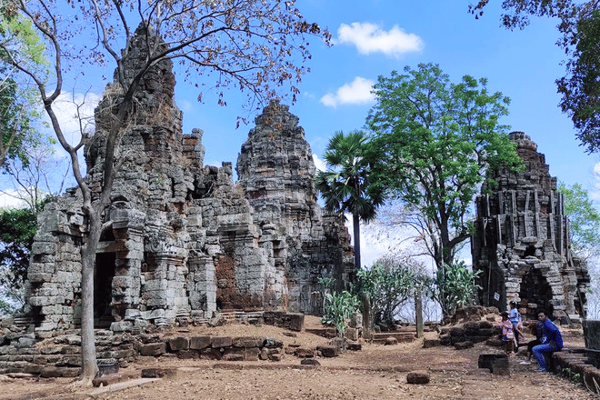 Private Battambang Full-Day Tuk-Tuk Tour with Bamboo Train & Bat Cave photo 6
