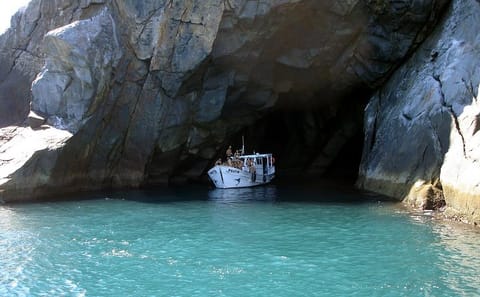 Boat Tour and Cabo Frio City Tour in Arraial do Cabo