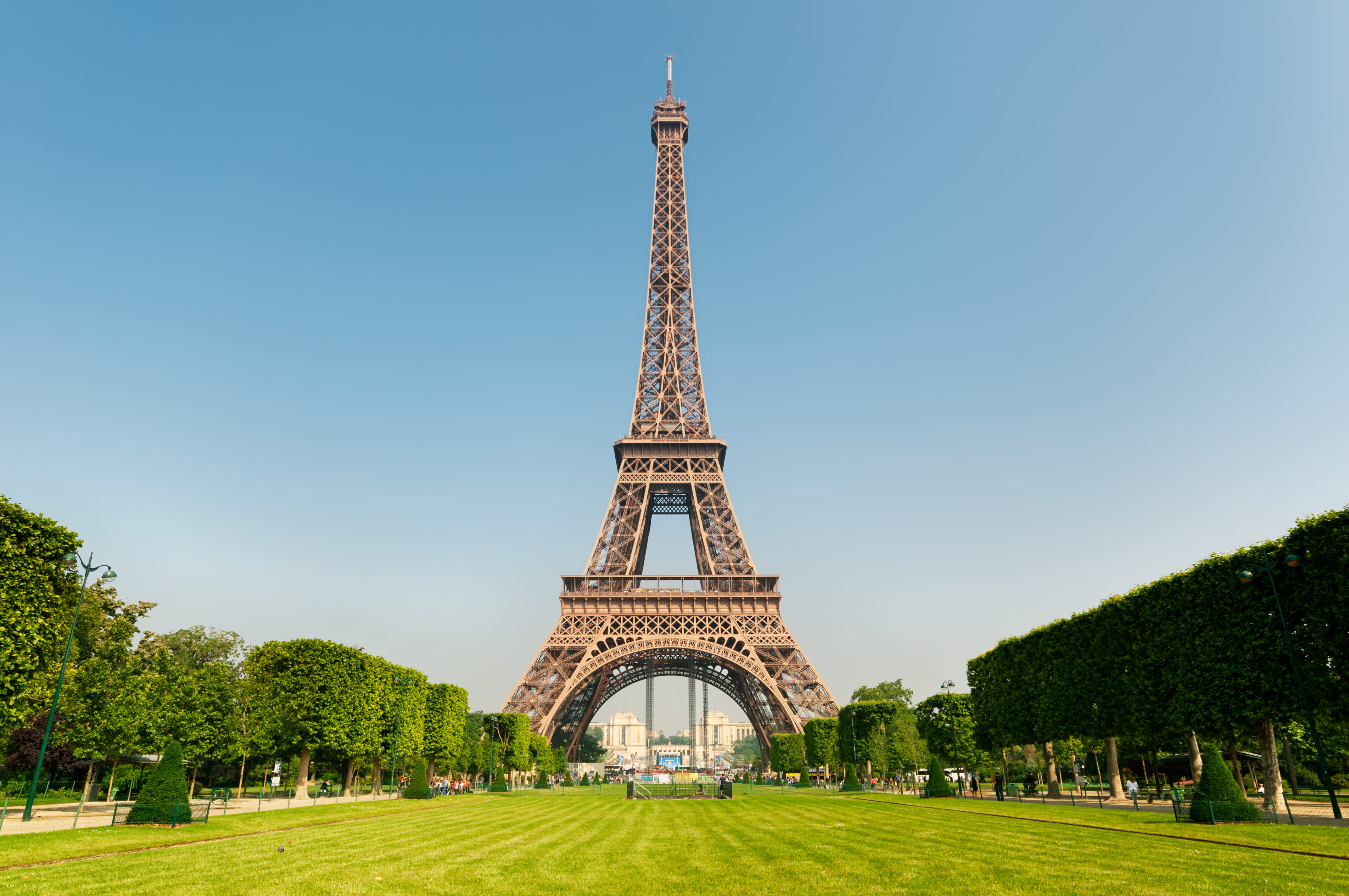 OT Breath-taking Paris Views With Fast-Track Entry Tickets To Eiffel Tower Including Summit