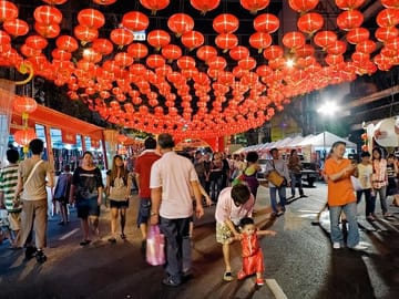 Bike and Culinary Tour of Bangkok's Chinatown Neighborhood