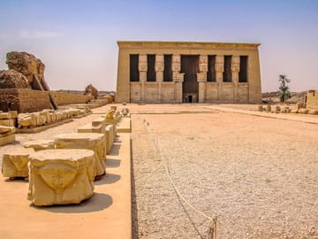 Private Guided Day Tour to Dendera and Medinet Habu from Hurghada