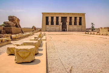 Private Guided Day Tour to Dendera and Medinet Habu from Hurghada
