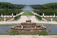 Fontainebleau, Versailles, Gardens, Trianon Private from Paris 6