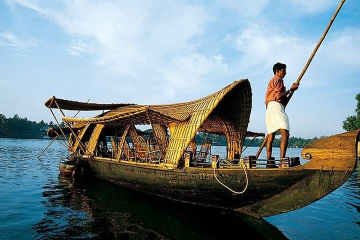 Backwater of Kerala - Chuttibaaz.com